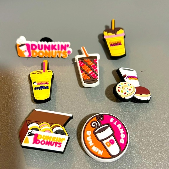 NEW 7 Dunkin Donuts Croc Charms Set - Picture 1 of 1